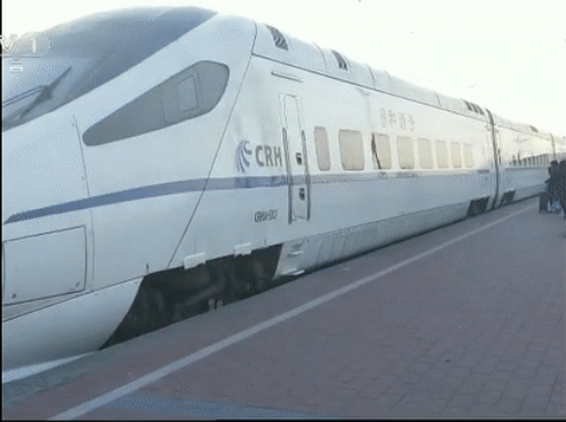 高鐵“超級(jí)充電線(xiàn)”！石墨烯和銅“聯(lián)姻”，中科院深圳先進(jìn)院全力研發(fā)